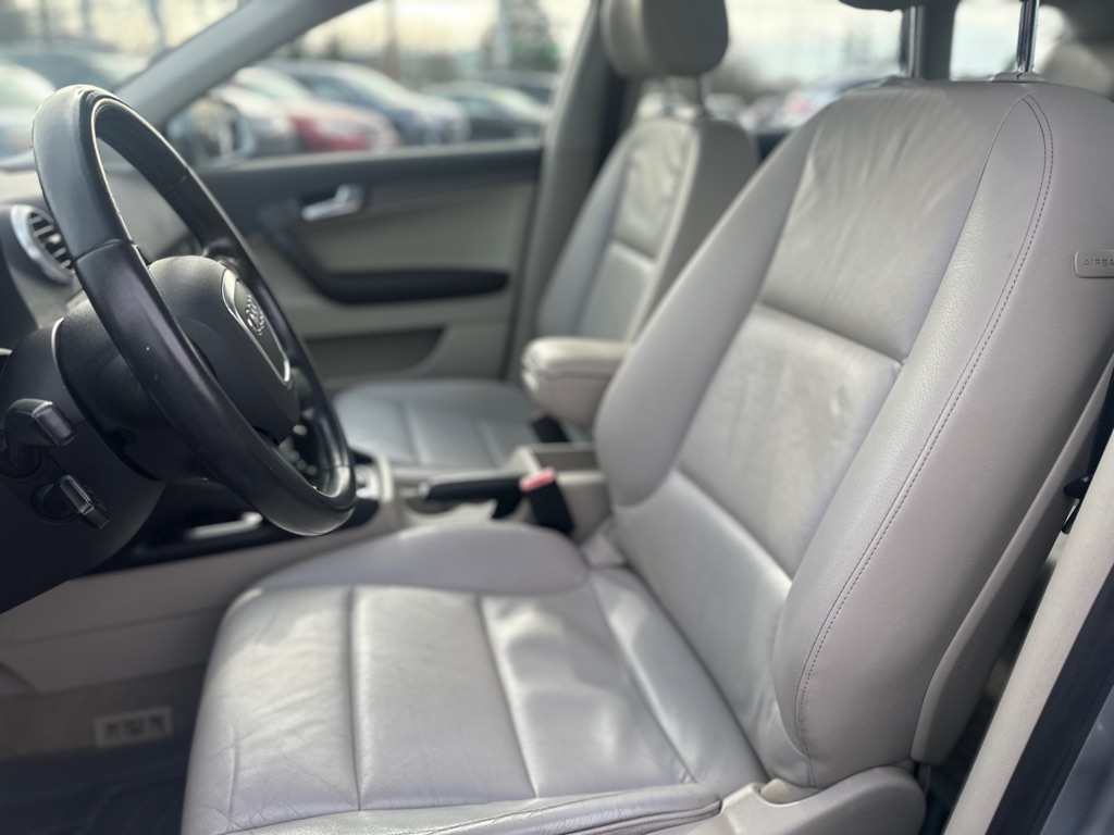 Photo 12 of this AUDI A3