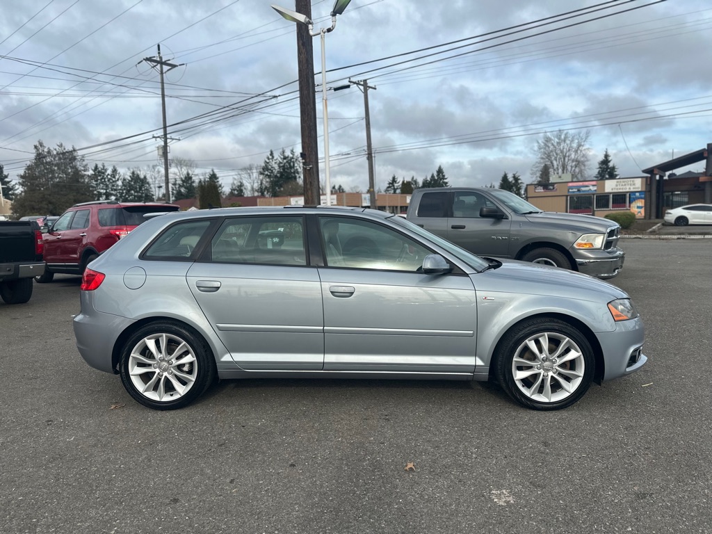 Photo 4 of this AUDI A3