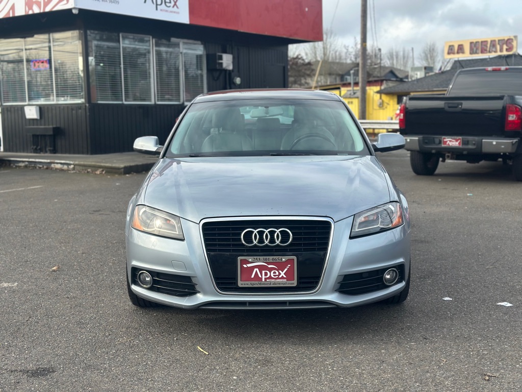 Photo 2 of this AUDI A3