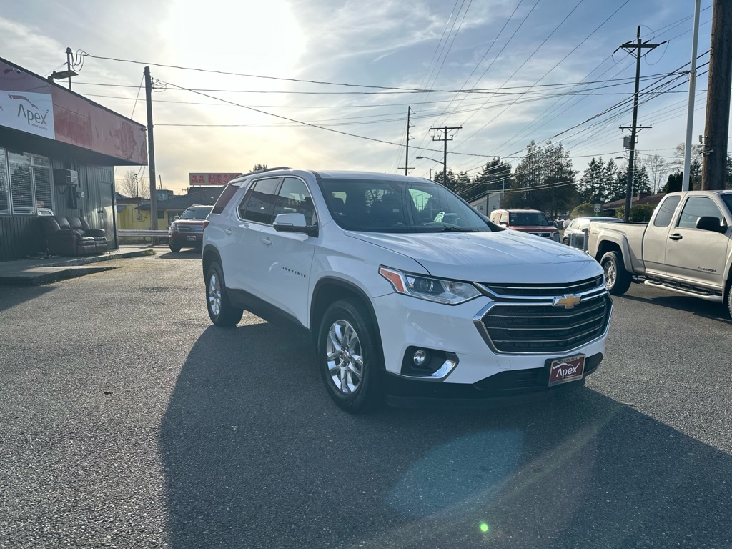 Photo 3 of this CHEVROLET TRAVERSE