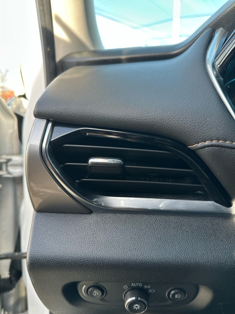 Photo 13 of this CHEVROLET TRAVERSE