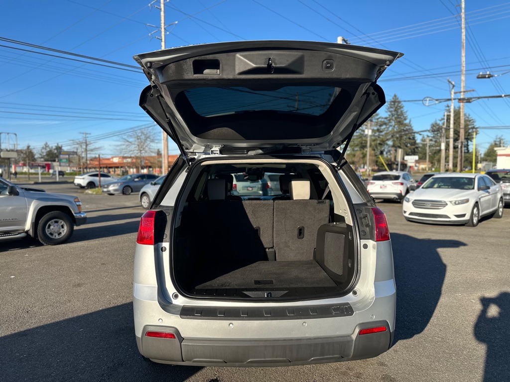 Photo 7 of this GMC TERRAIN