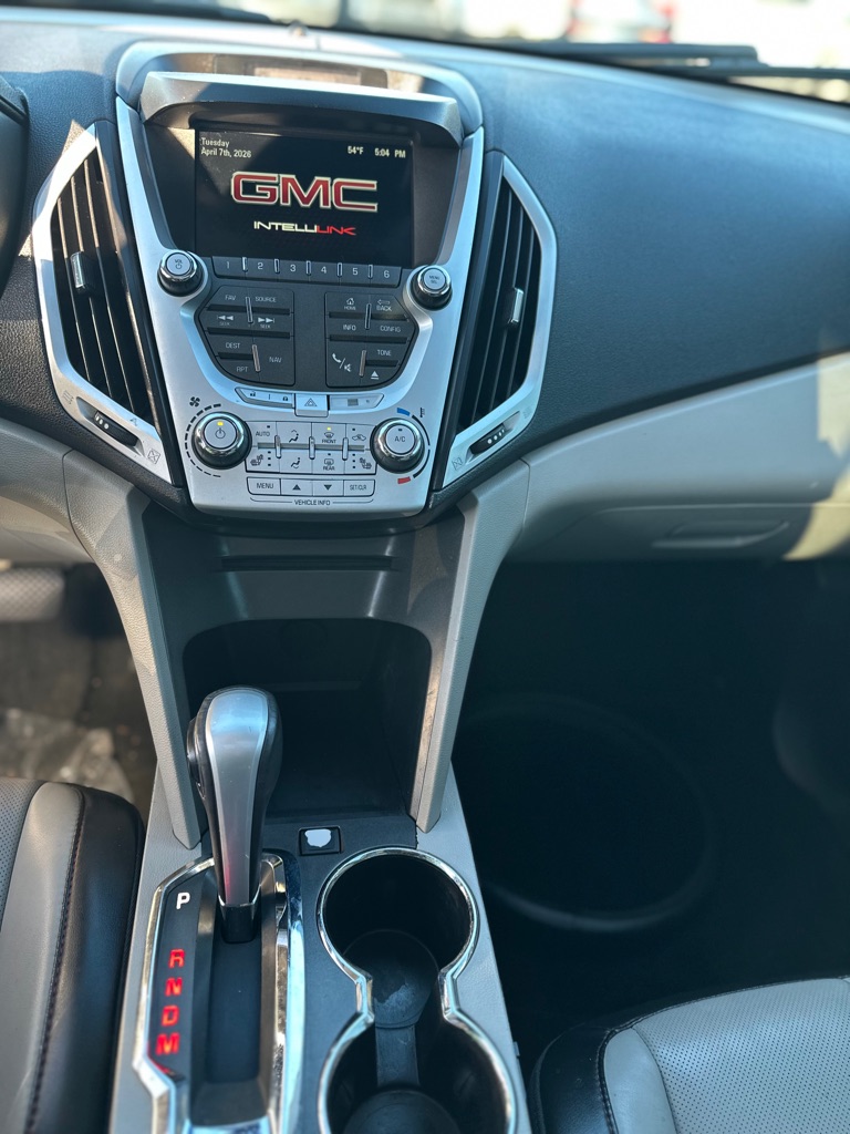Photo 17 of this GMC TERRAIN
