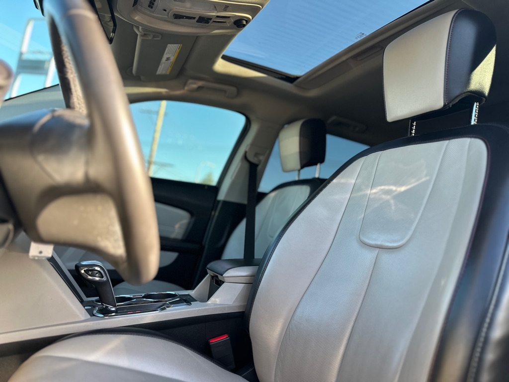 Photo 13 of this GMC TERRAIN