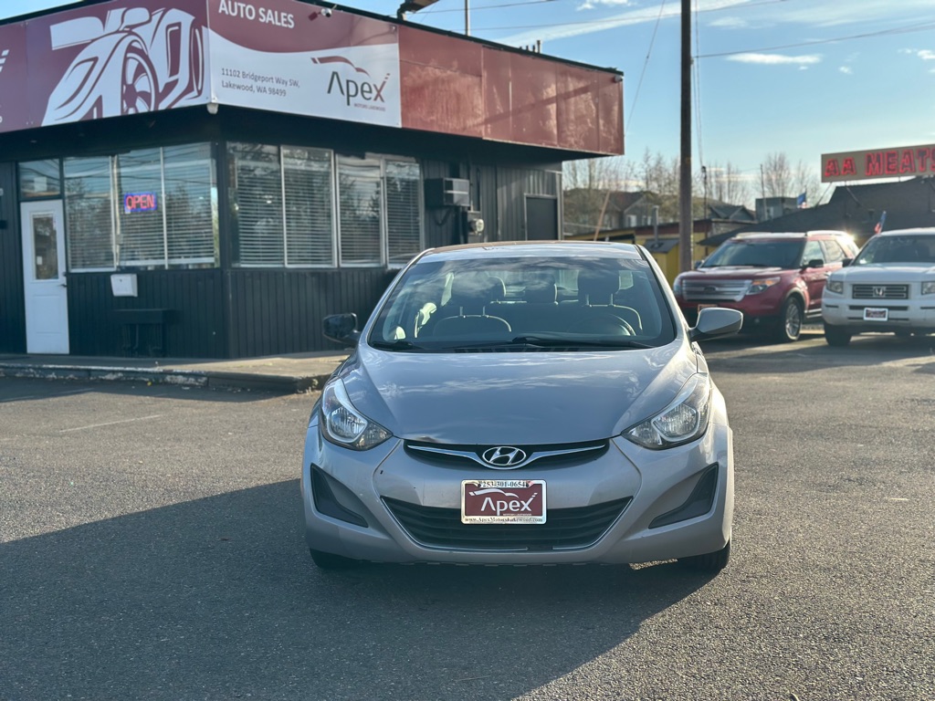 Photo 3 of this HYUNDAI ELANTRA