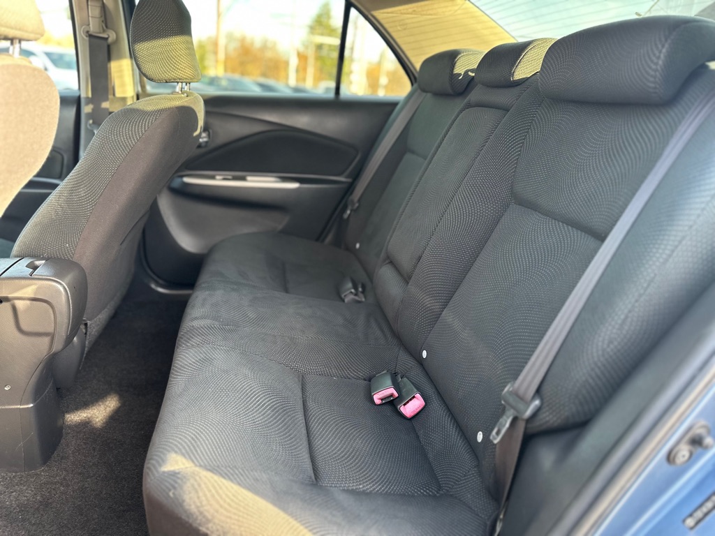 Photo 15 of this TOYOTA YARIS