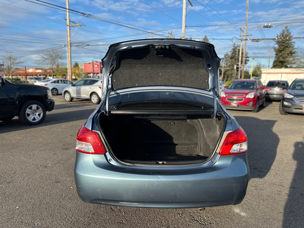 Photo 7 of this TOYOTA YARIS