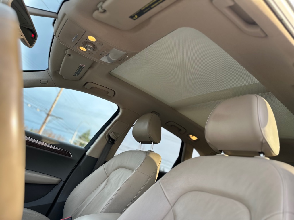 Photo 17 of this AUDI Q5