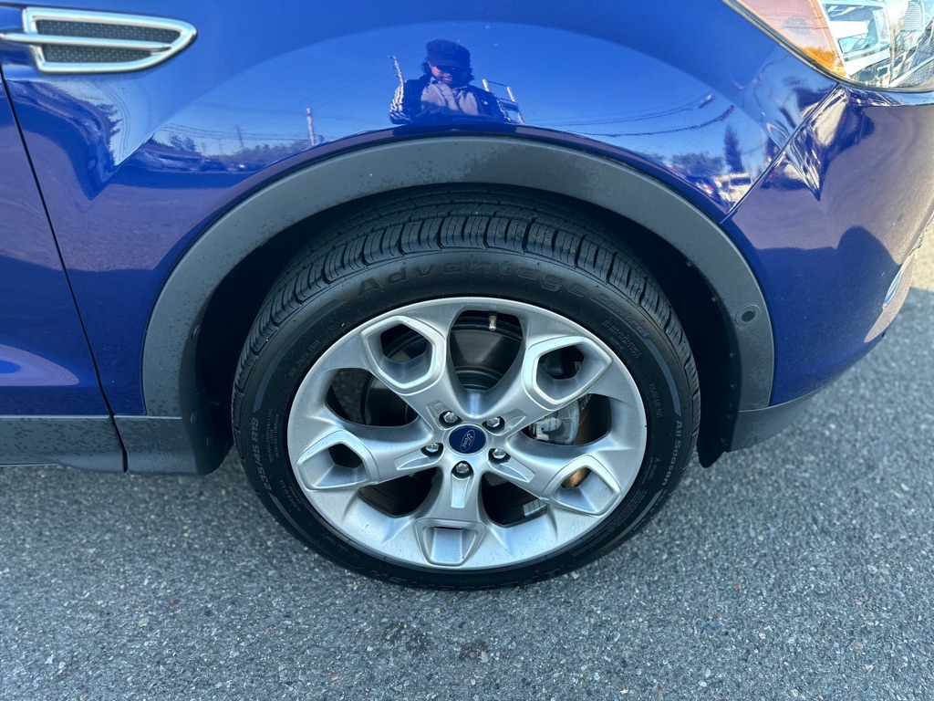 Photo 26 of this FORD ESCAPE