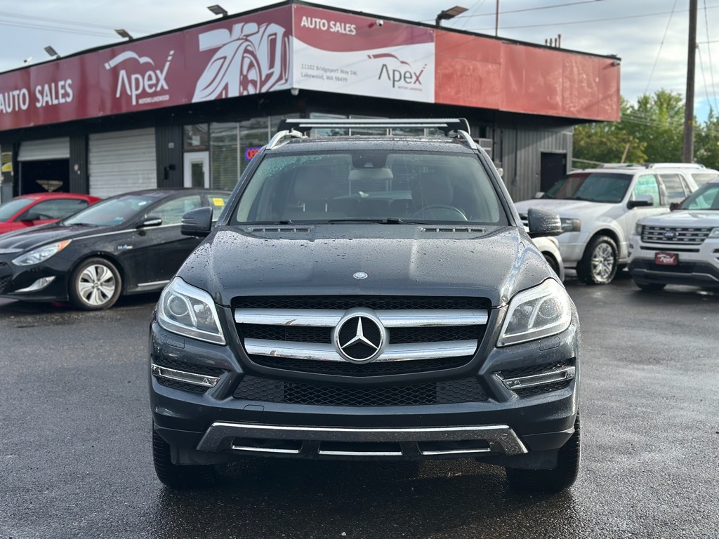 Photo 2 of this MERCEDES-BENZ GL-CLASS