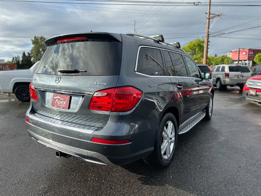 Photo 5 of this MERCEDES-BENZ GL-CLASS
