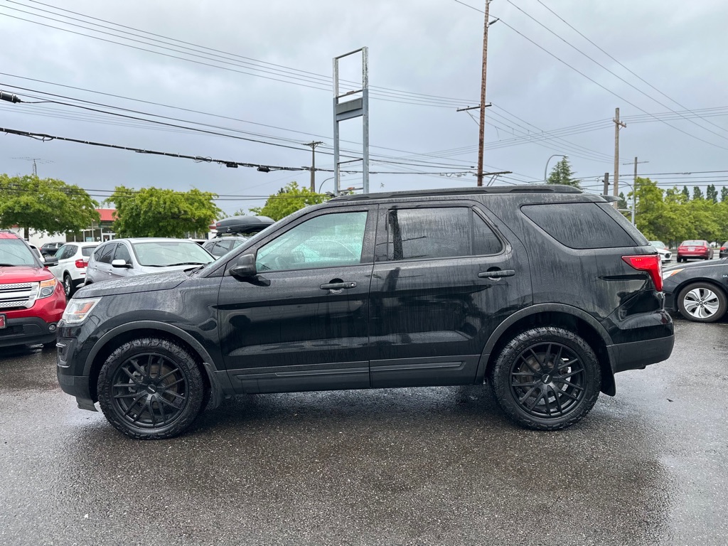 Photo 9 of this FORD EXPLORER