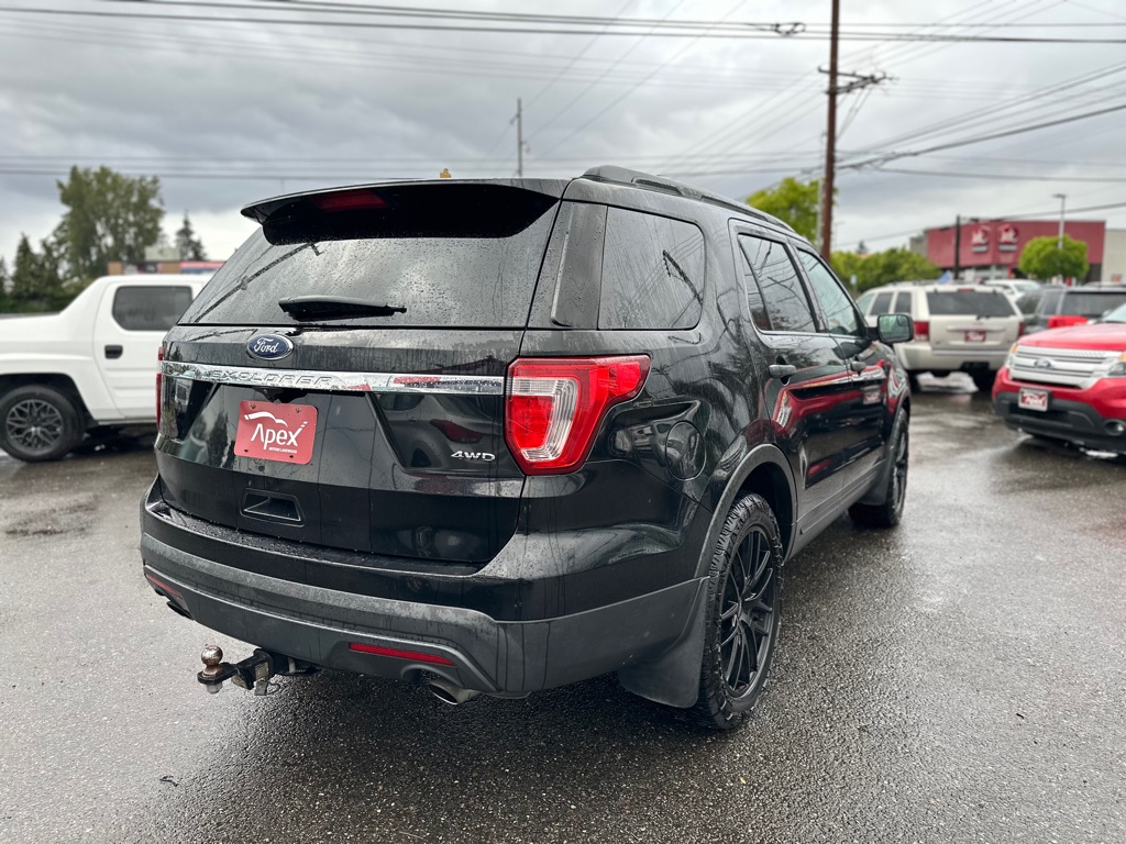 Photo 5 of this FORD EXPLORER