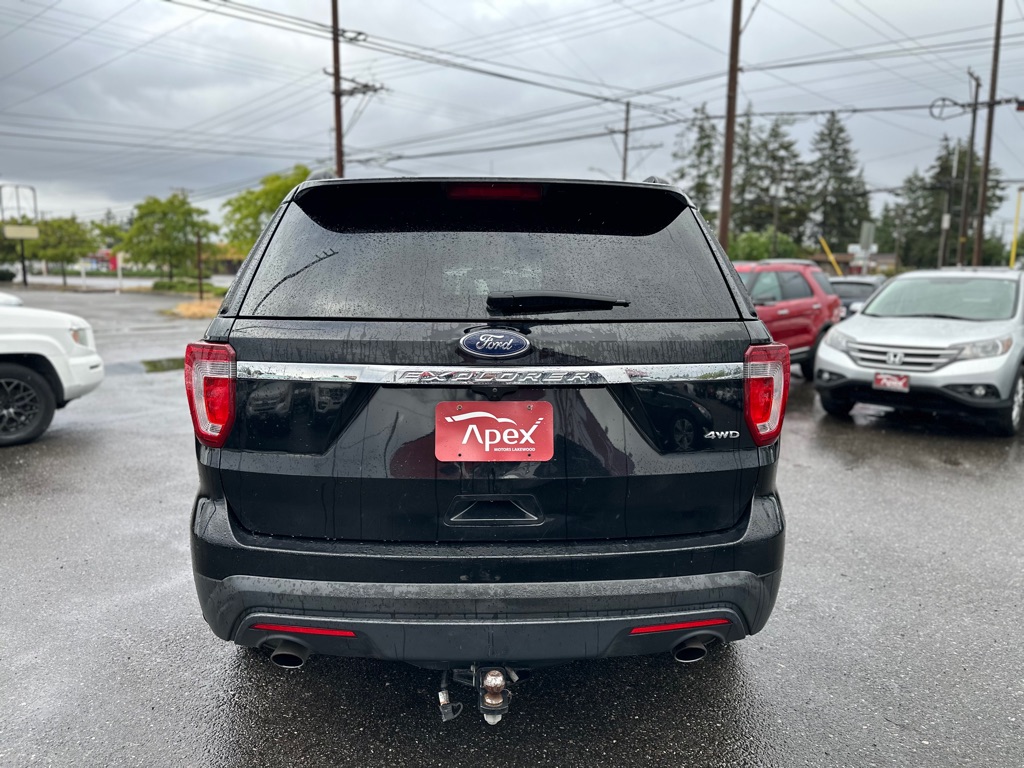 Photo 6 of this FORD EXPLORER