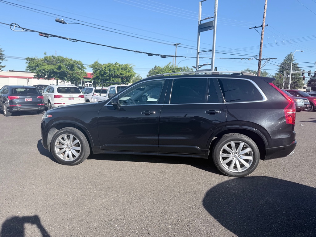 Photo 10 of this VOLVO XC90