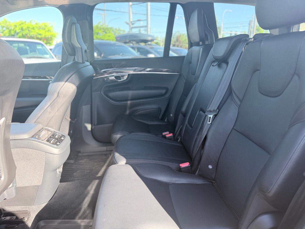 Photo 20 of this VOLVO XC90