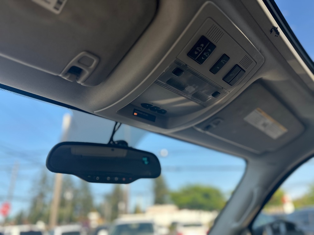 Photo 15 of this GMC YUKON