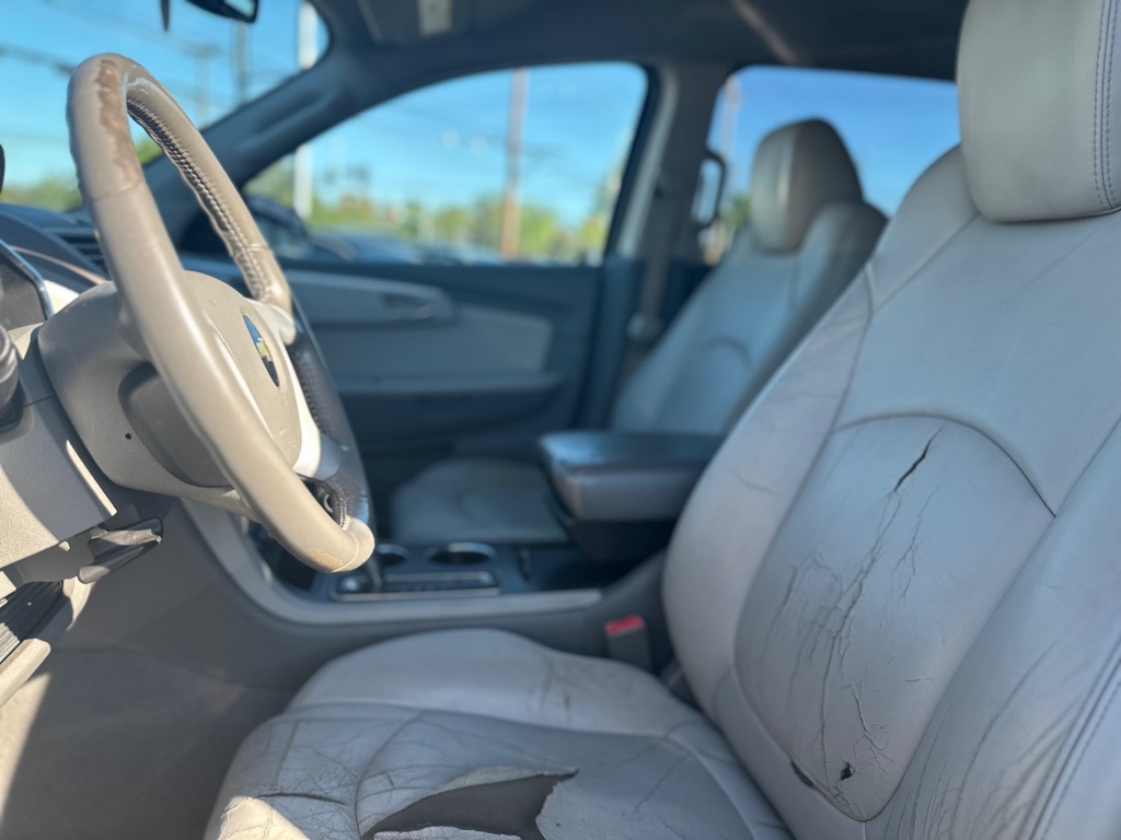 Photo 12 of this CHEVROLET TRAVERSE