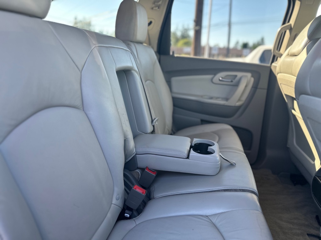 Photo 21 of this CHEVROLET TRAVERSE