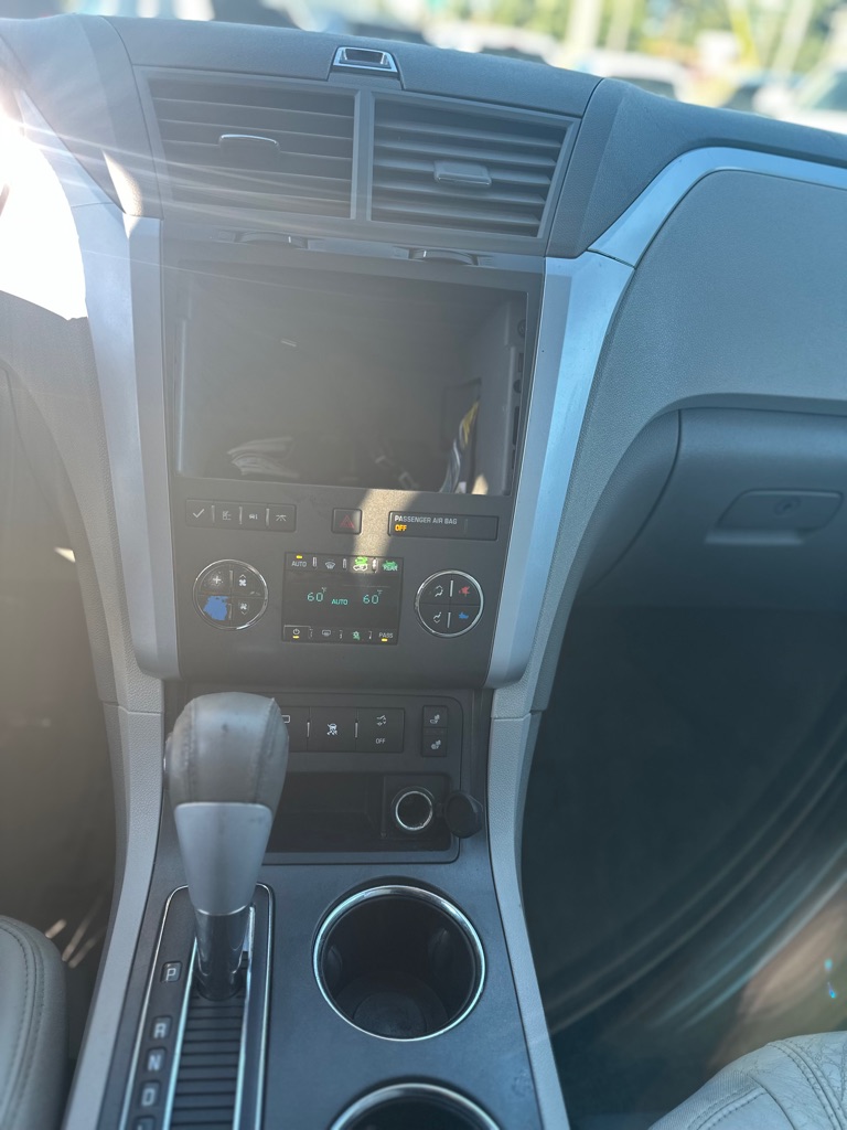 Photo 15 of this CHEVROLET TRAVERSE