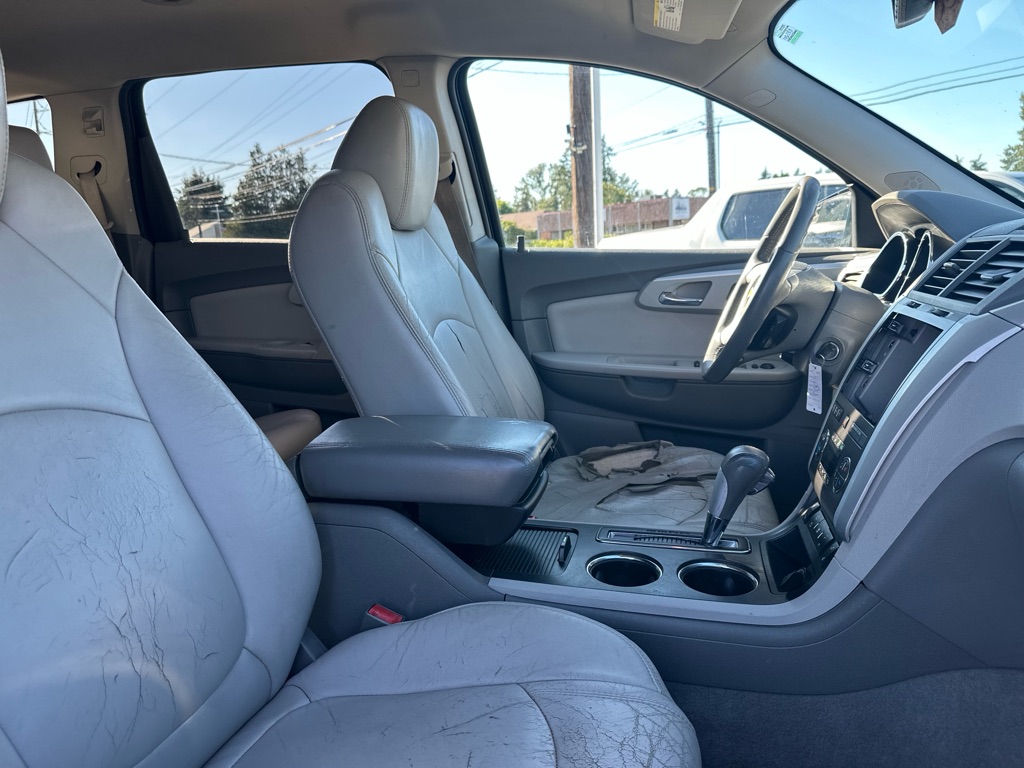 Photo 23 of this CHEVROLET TRAVERSE