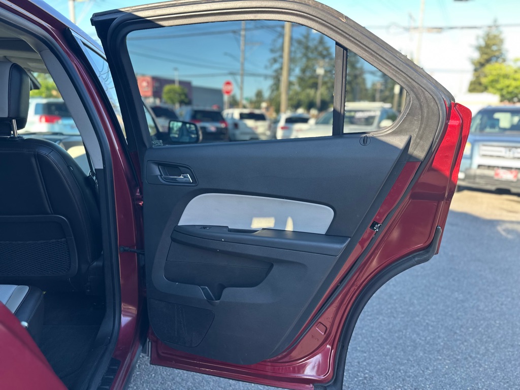 Photo 20 of this CHEVROLET EQUINOX