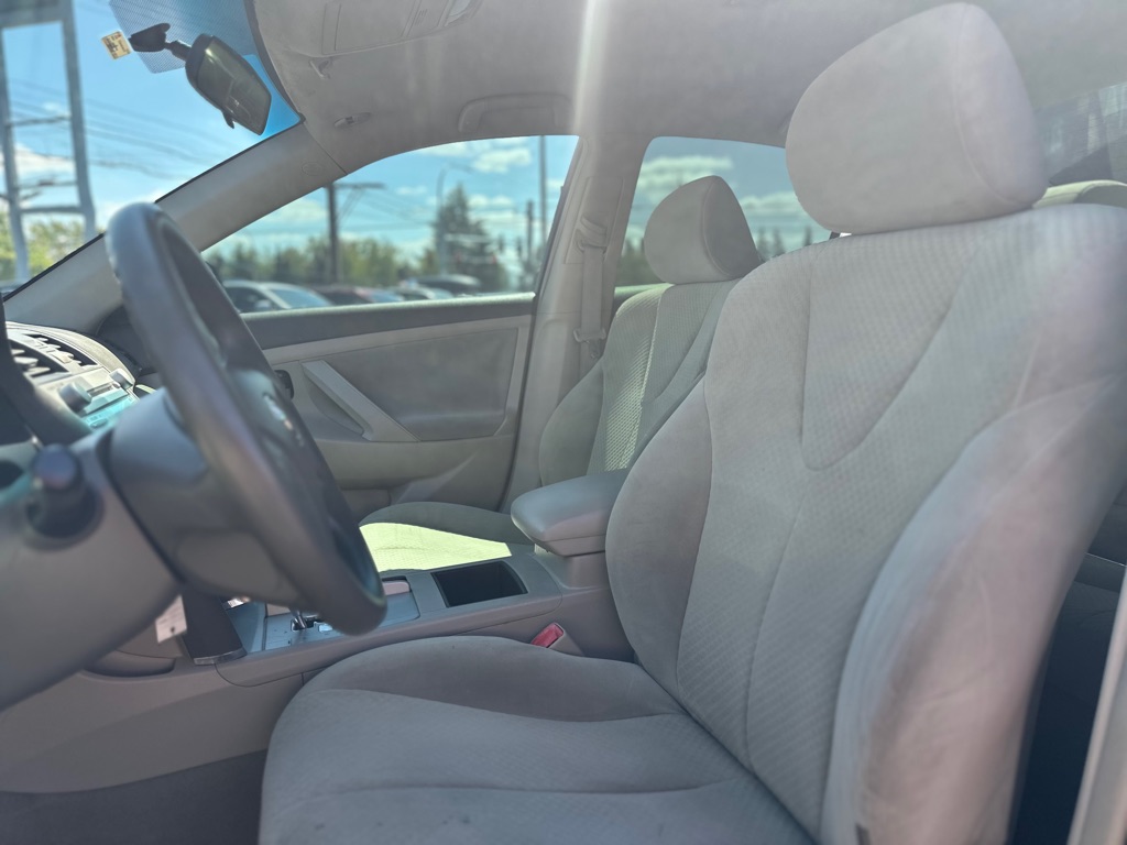 Photo 12 of this TOYOTA CAMRY