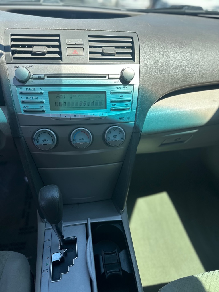 Photo 13 of this TOYOTA CAMRY