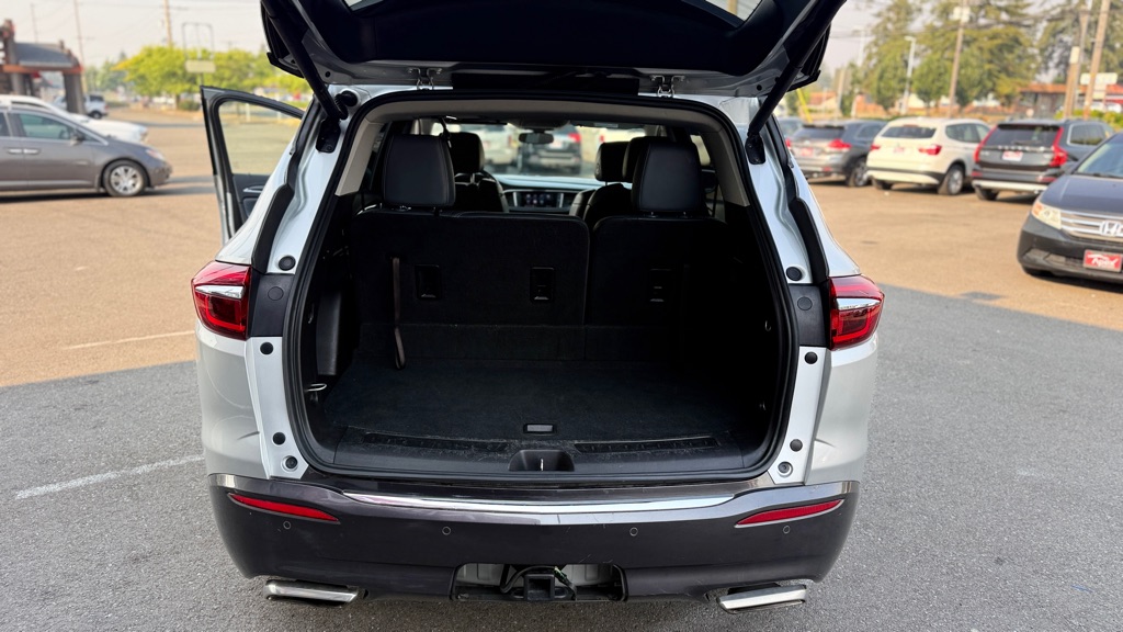 Photo 18 of this BUICK ENCLAVE