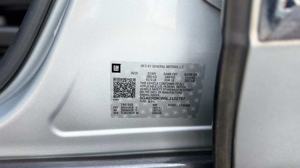 Photo 27 of this BUICK ENCLAVE