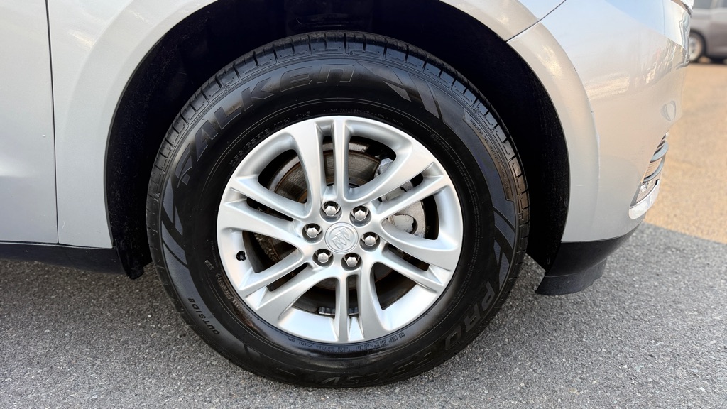 Photo 23 of this BUICK ENCLAVE