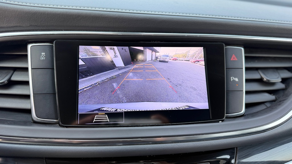 Photo 25 of this BUICK ENCLAVE