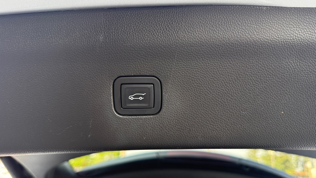 Photo 20 of this BUICK ENCLAVE