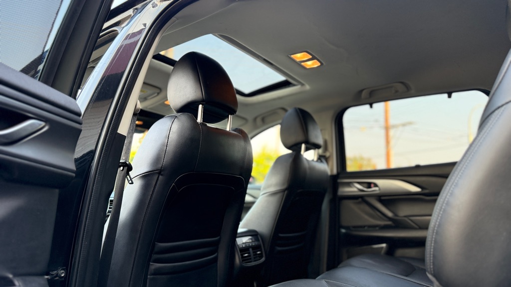 Photo 16 of this MAZDA CX-9