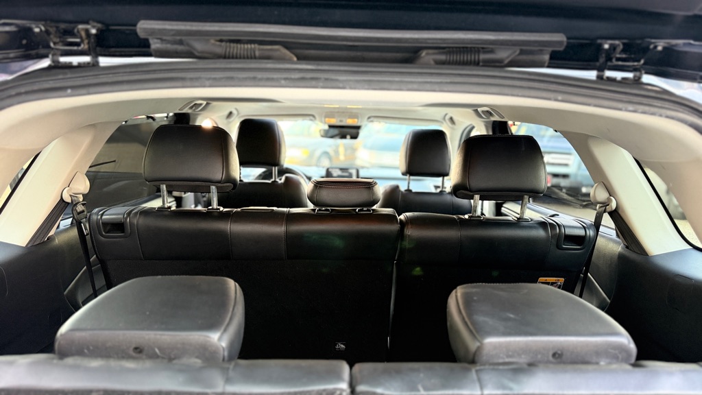 Photo 20 of this MAZDA CX-9
