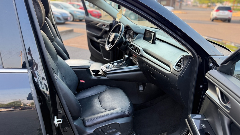 Photo 22 of this MAZDA CX-9