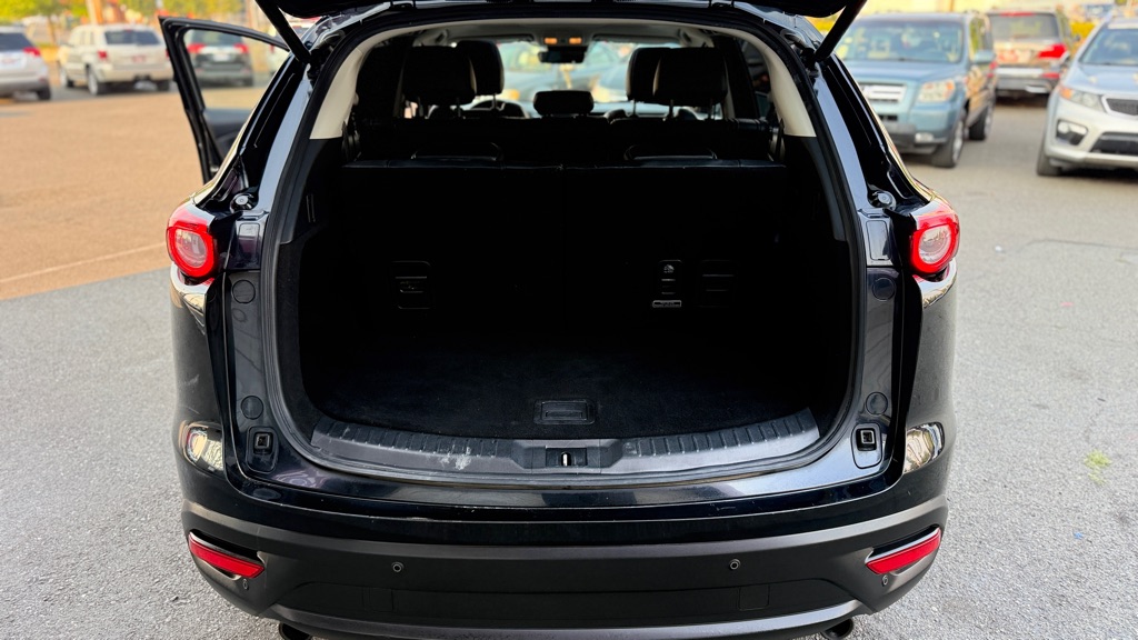 Photo 18 of this MAZDA CX-9