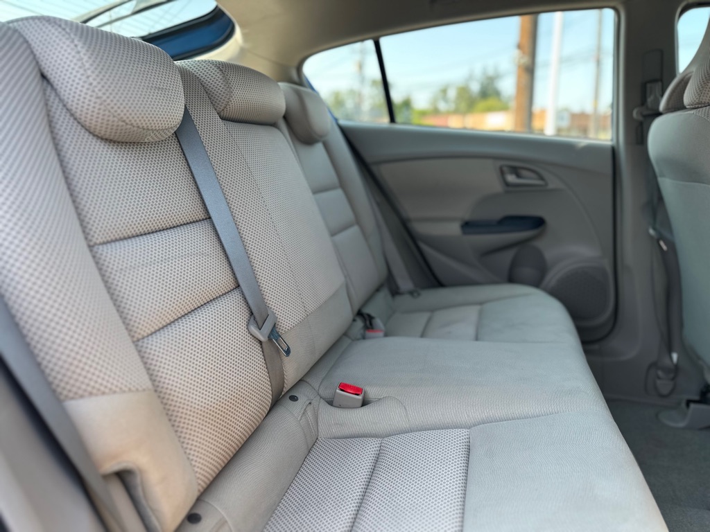 Photo 21 of this HONDA INSIGHT