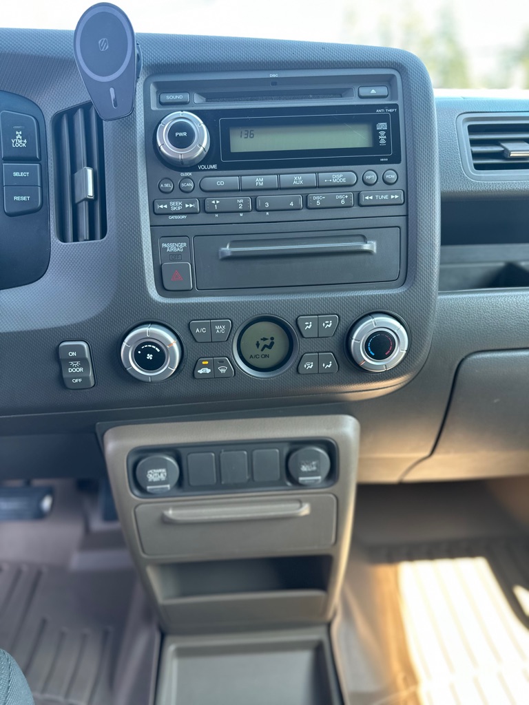Photo 14 of this HONDA RIDGELINE