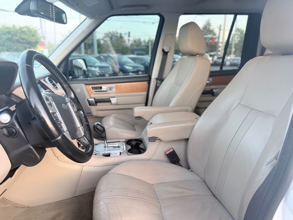 Photo 13 of this LAND ROVER LR4