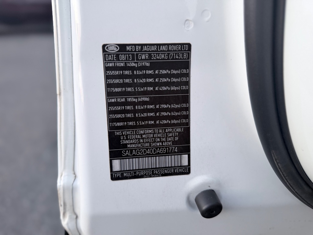 Photo 26 of this LAND ROVER LR4