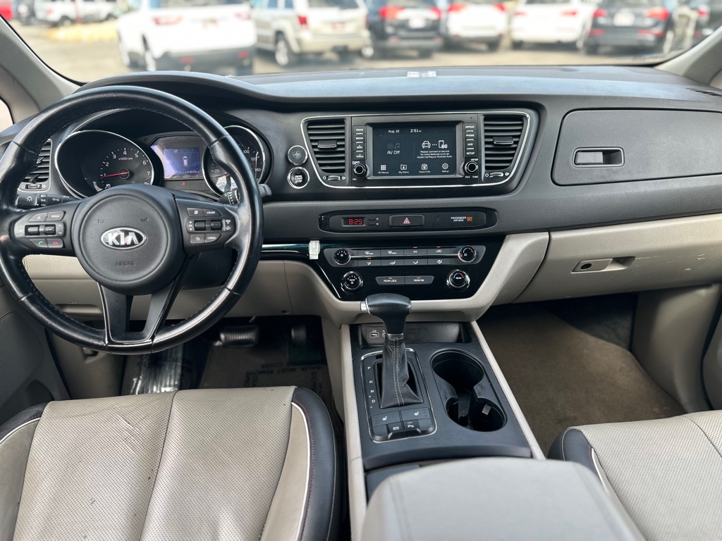 Photo 18 of this KIA SEDONA