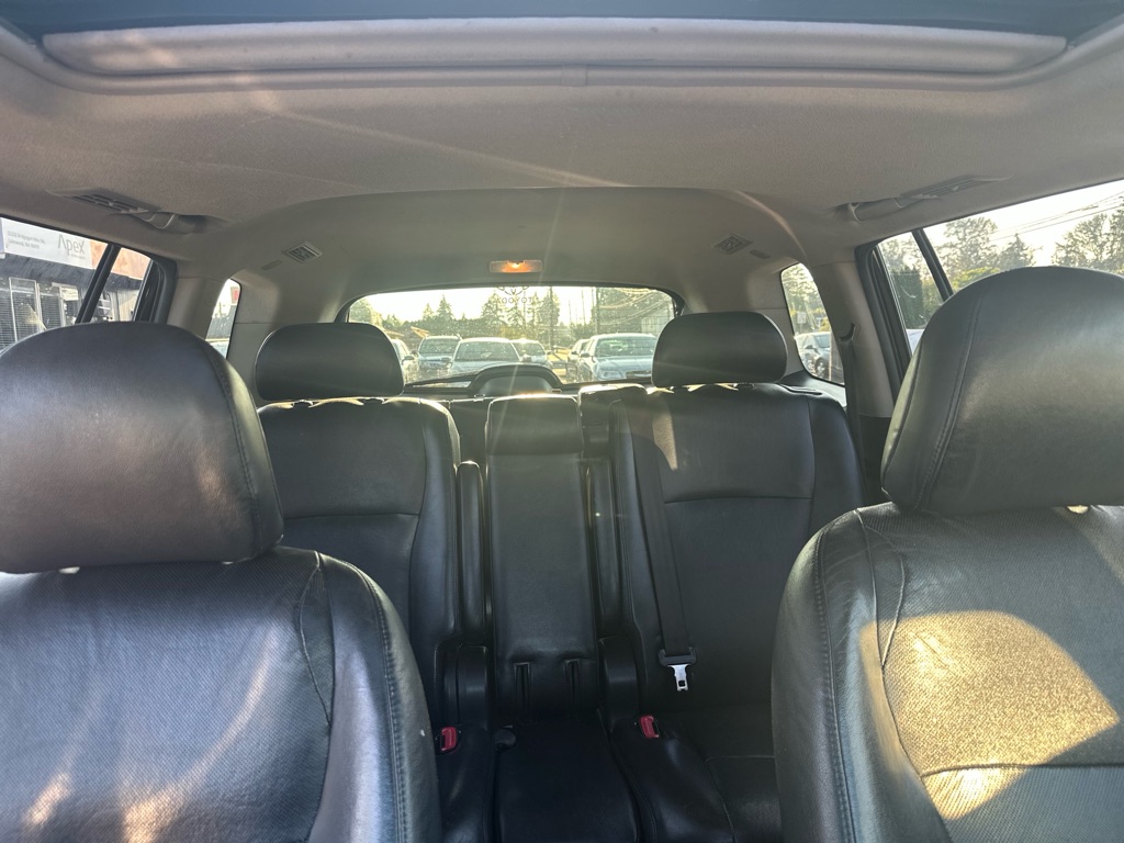 Photo 16 of this TOYOTA HIGHLANDER HYBR