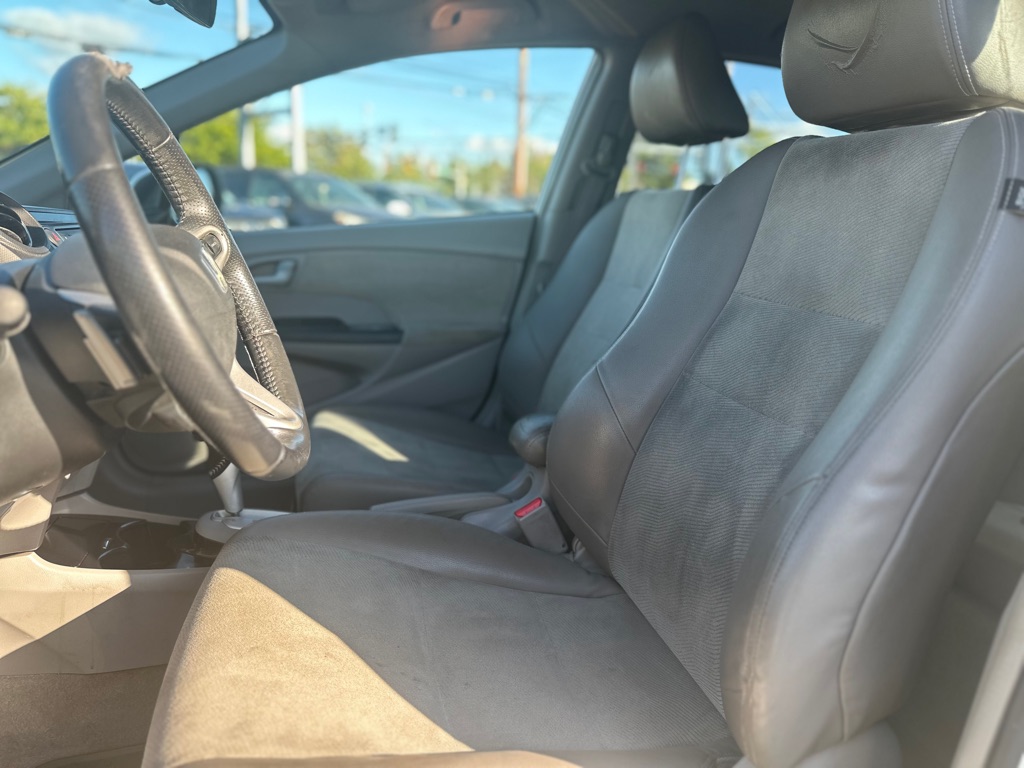 Photo 12 of this HONDA INSIGHT