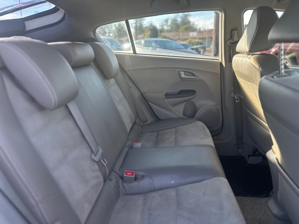 Photo 17 of this HONDA INSIGHT