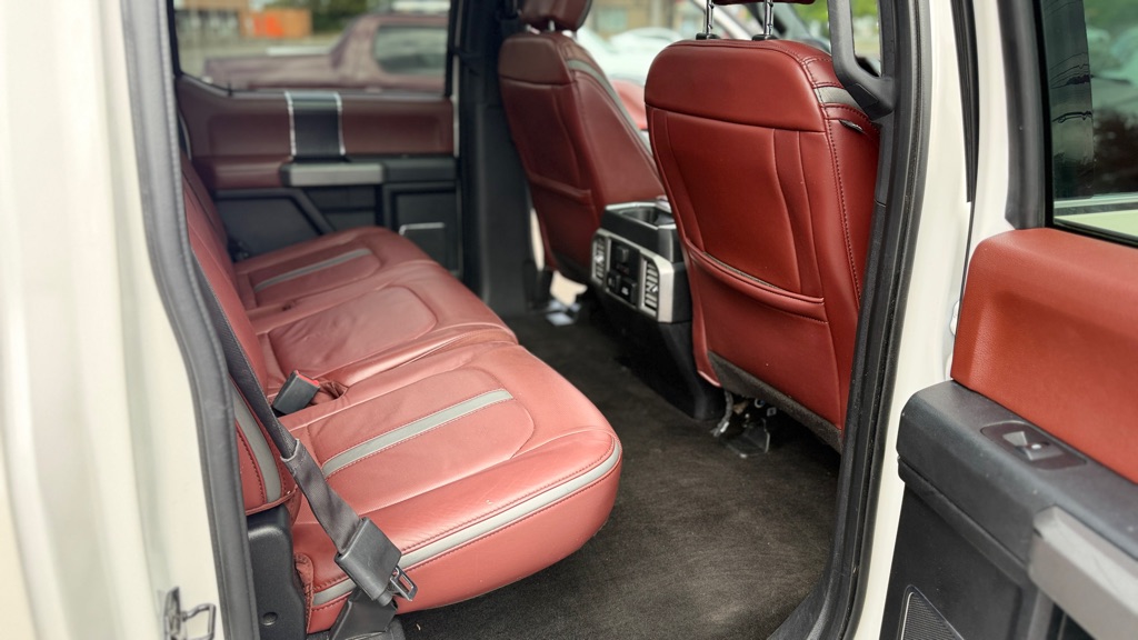 Photo 18 of this FORD F-150