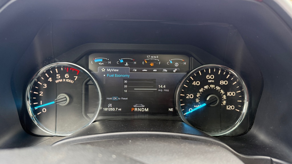 Photo 24 of this FORD F-150