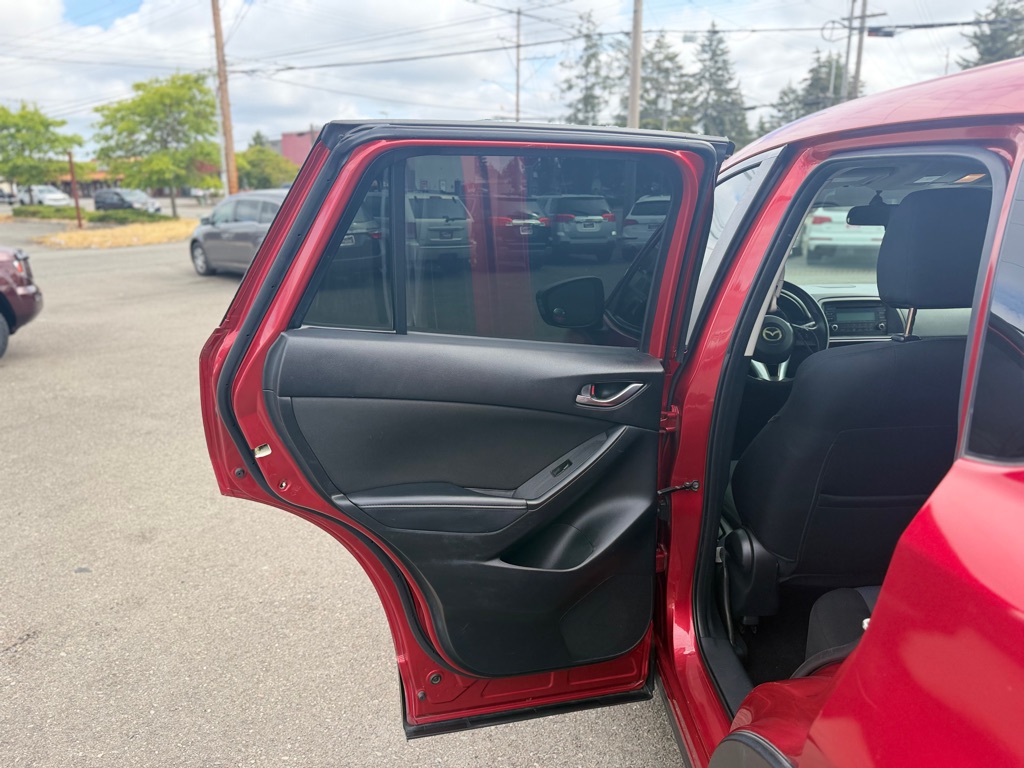 Photo 18 of this MAZDA CX-5