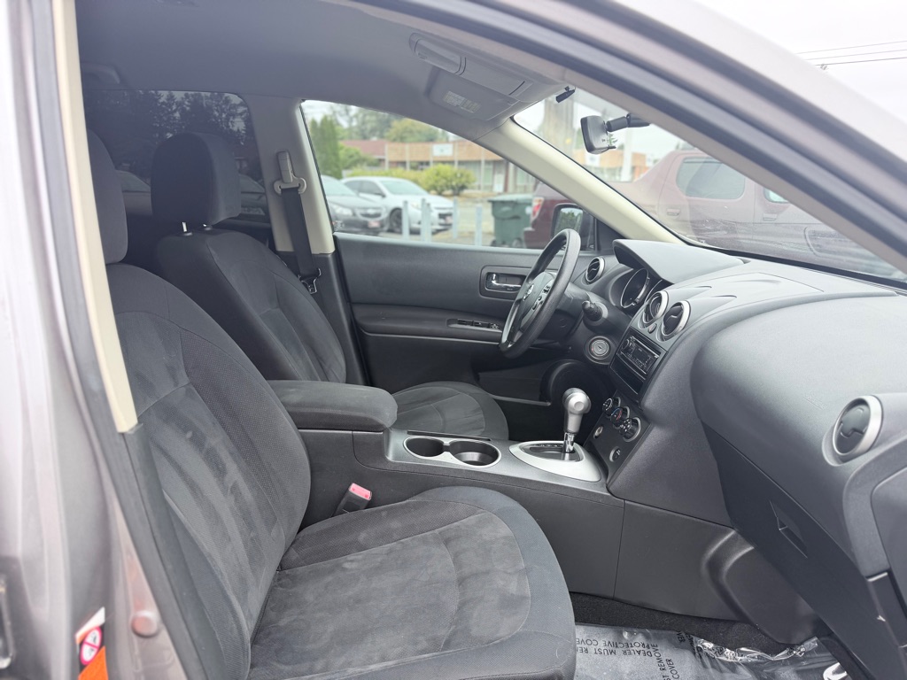 Photo 22 of this NISSAN ROGUE
