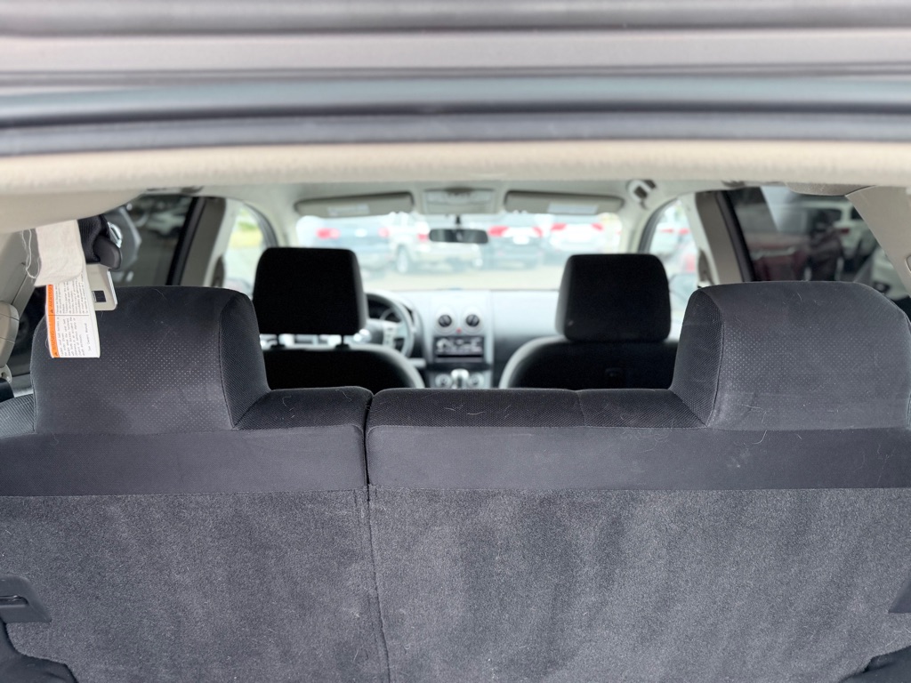 Photo 18 of this NISSAN ROGUE